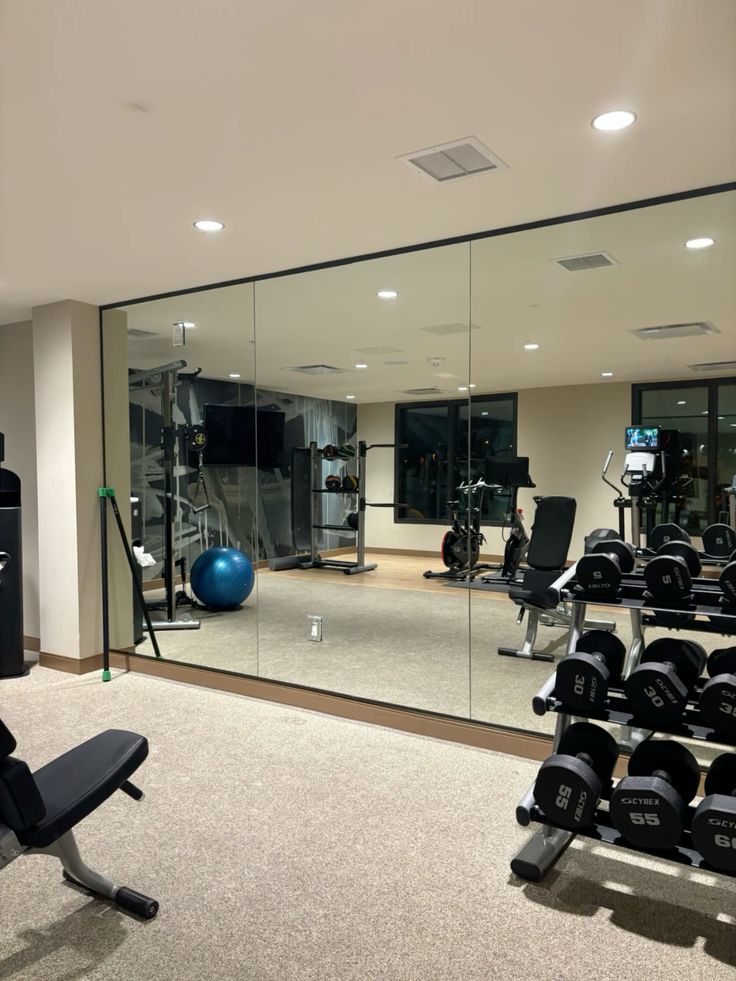 Mirror wall